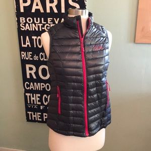 Mountain Hardwear Down Vest XS